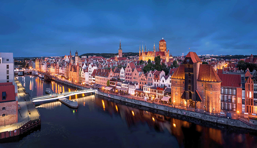 Gydinia Poland, will host Akira Nitsche and The Science Behind Your PMU ART